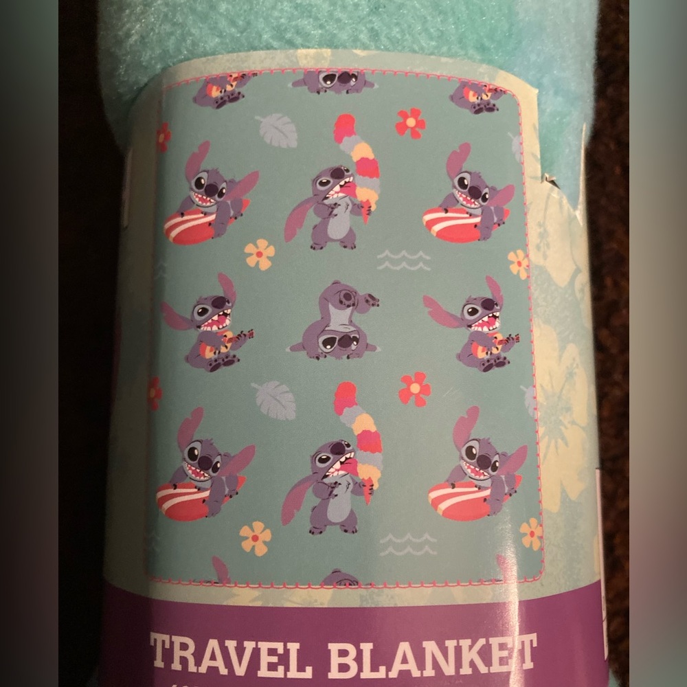NWT Stitch 50x40 Travel Hawaiian Blue Disney Super Soft Fleece Throw Blanket